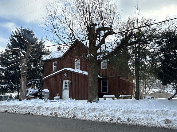 2nd image of 496 Venetia Rd
