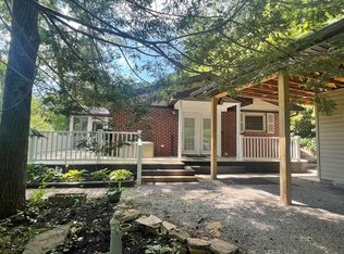 300 Sun Valley Ter, Hazard, KY 41701