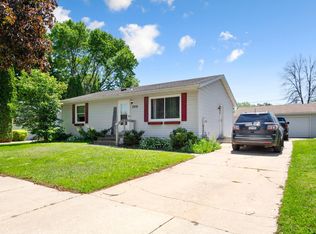 2038 44th St NW, Rochester, MN 55901
