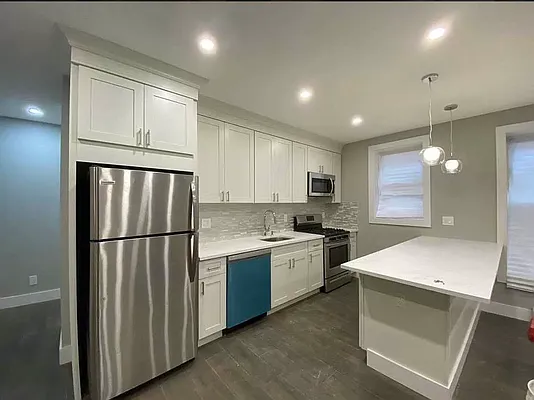 Rented by Voro, LLC | media 5