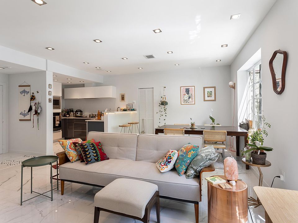 1st image of 1460 Ocean Dr #506