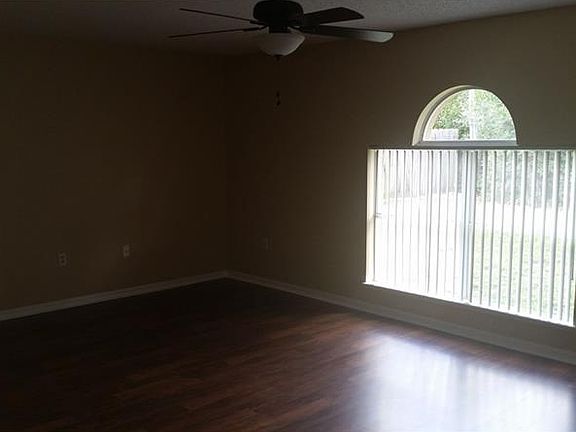 4th image of 796 Adler Dr