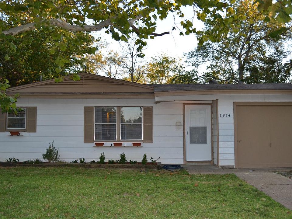 1st image of 2914 Shorewood Dr