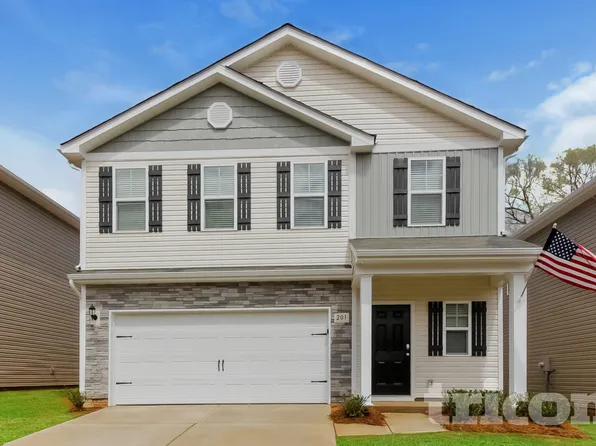 201 Spring Knoll Dr, Charlotte, NC 28262
