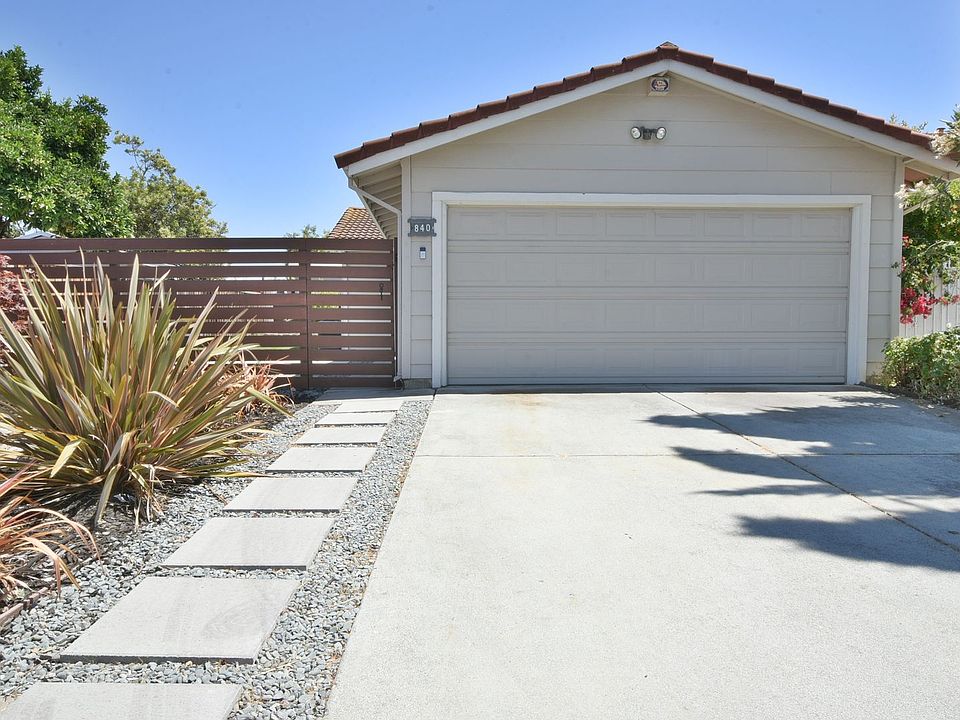 1st image of 840 Saraband Way