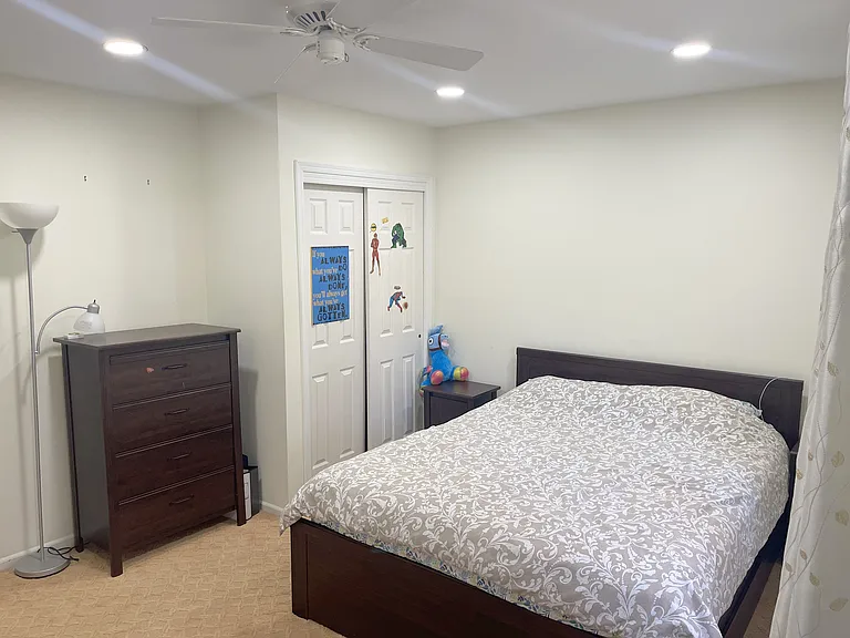 Bedroom 2 - 4