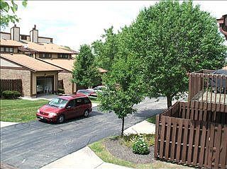 1st image of 10 Eland Ct