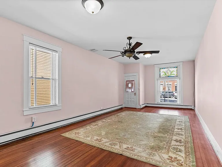 820 S Conkling St — Photo 3