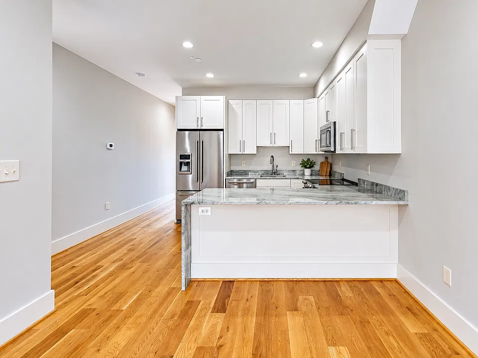 1157 Oates St NE #1
