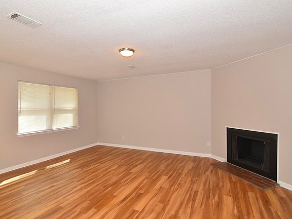 3rd image of 3604 Quail Hollow Drive