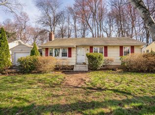 215 Beechwood Rd, West Hartford, CT 06107