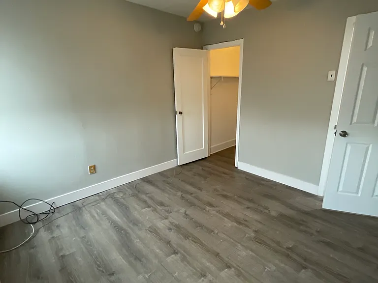 188 Avenue F #6 — Photo 4