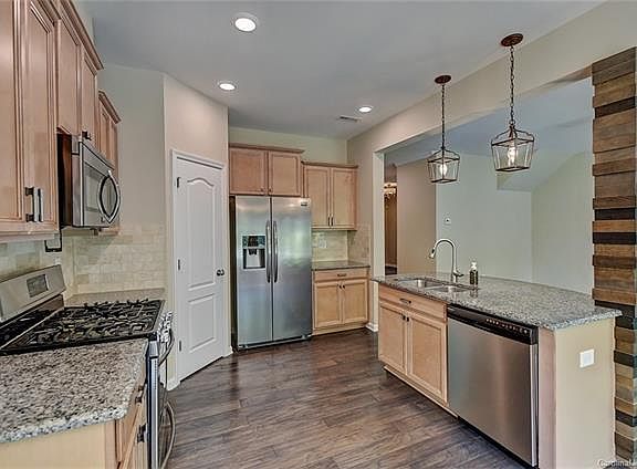 5th image of 117 Portola Valley Dr Unit B
