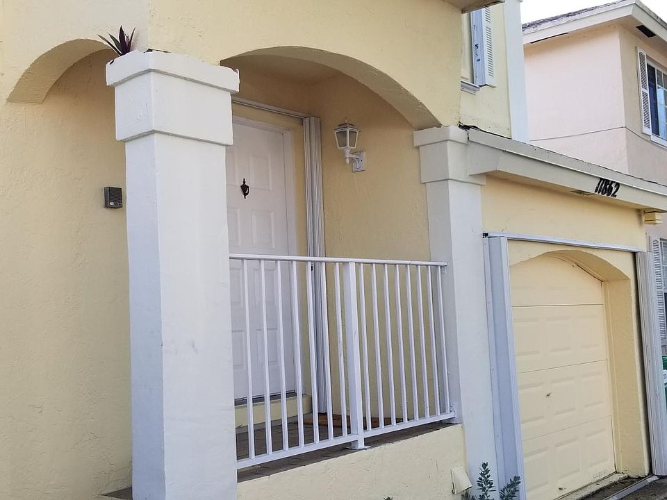 2nd image of 11862 SW 100th Ter