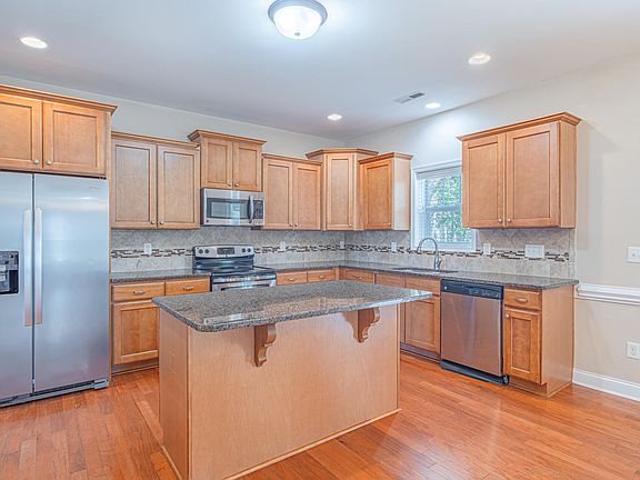 3rd image of 403 Rolling Pines Dr