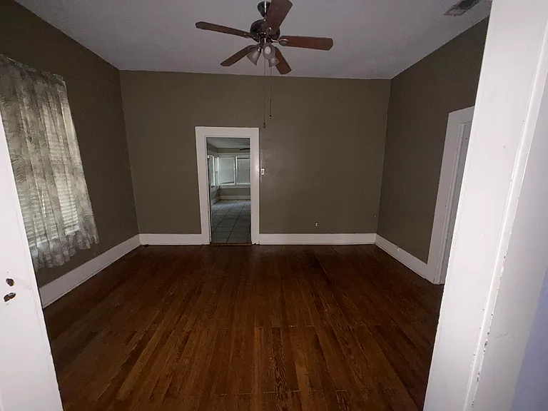 1410 Circle Park Blvd — Photo 5