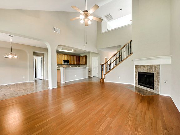 4th image of 9905 Crawford Farms Dr