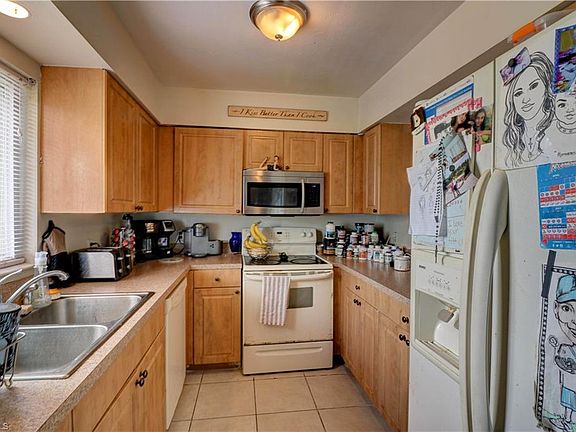 3rd image of 3737 SW Santa Barbara Pl #3739