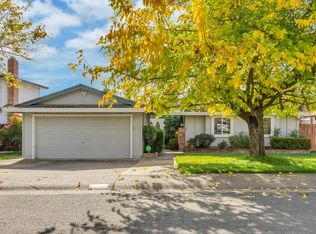 6827 Oaklawn Way, Fair Oaks, CA 95628
