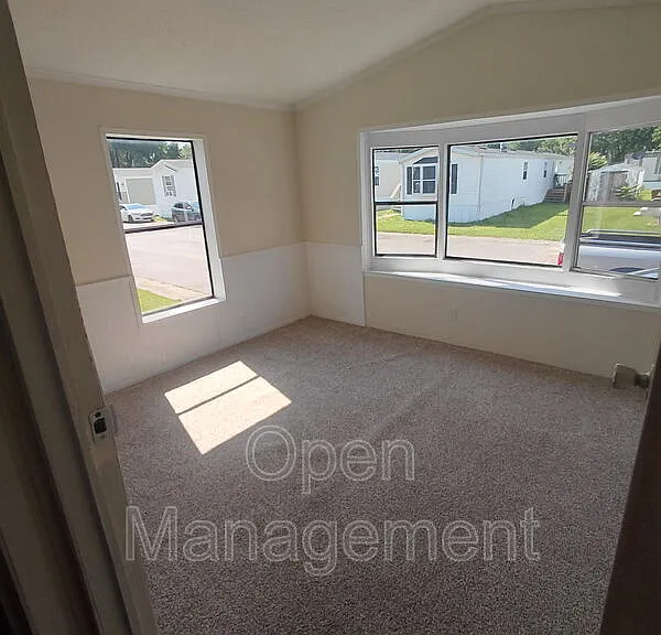 301 Mantle Ave #321KEV — Photo 7