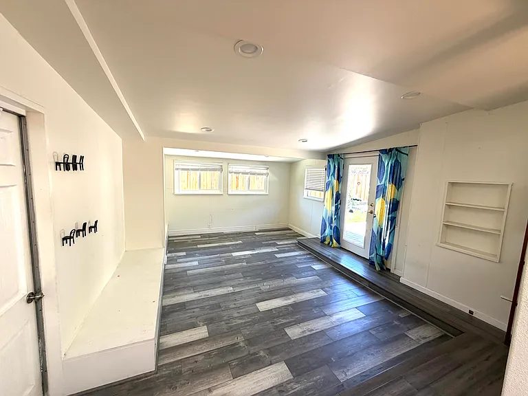 445 Virginia Ave — Photo 13