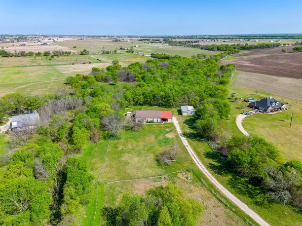 201 Curry Rd, Waxahachie, TX 75167