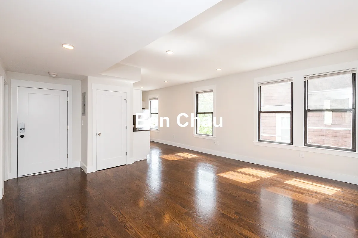 Building Photo - 24 Clary St #3B