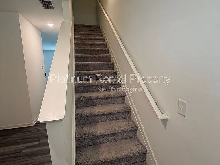 177 Swindon Dr — Photo 15