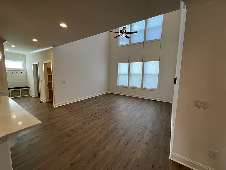 129 Stewarts Landing Dr — Photo 6