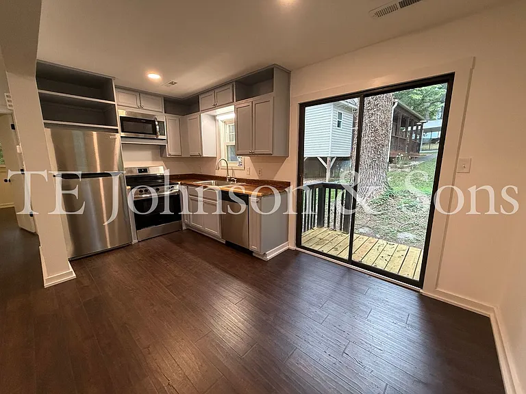 4309 Walnut Hollow Dr — Photo 7