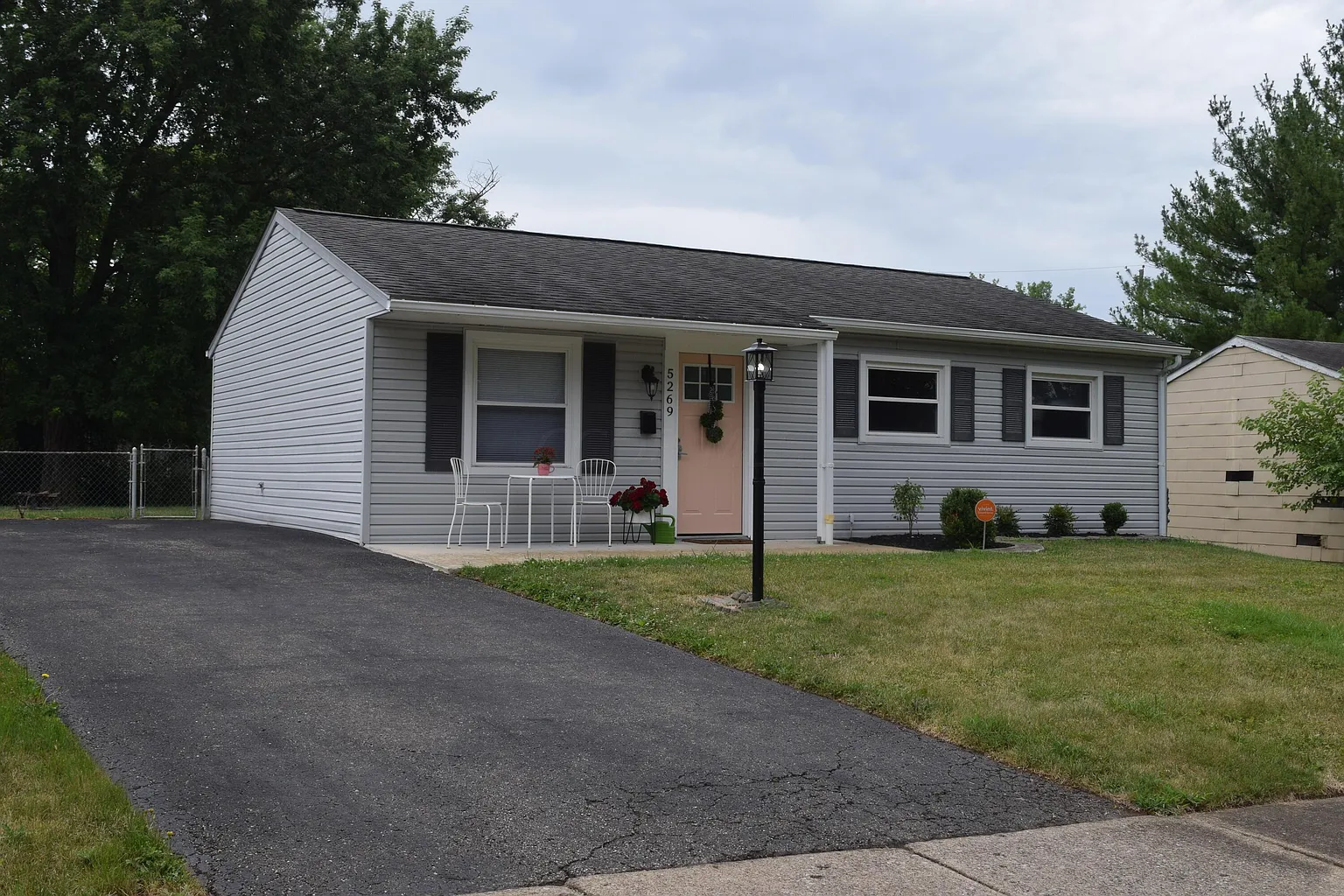5269 Zimmer Dr photo 1