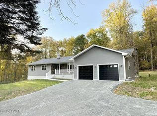 160 Shaffer Rd, Lake Ariel, PA 18436