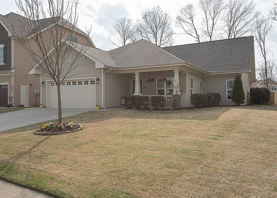 2nd image of 647 Ashe Lake Way