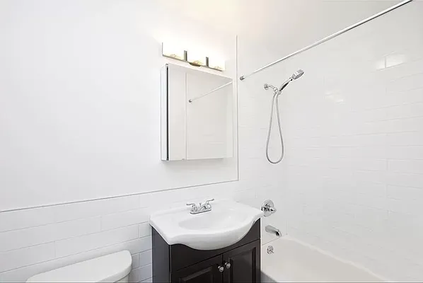 Rented by Compass | media 14