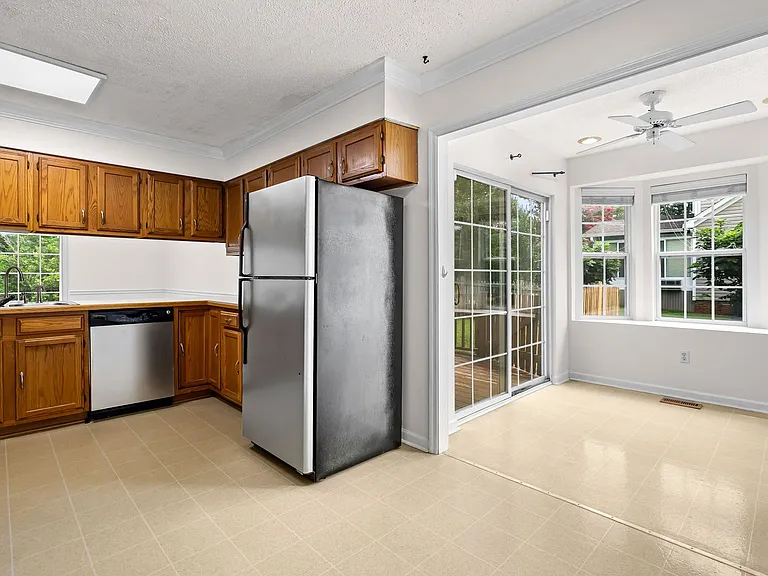 8807 Ryegate Dr — Photo 17