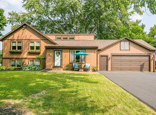 48 Thistlewood Cir, Spencerport, NY 14559