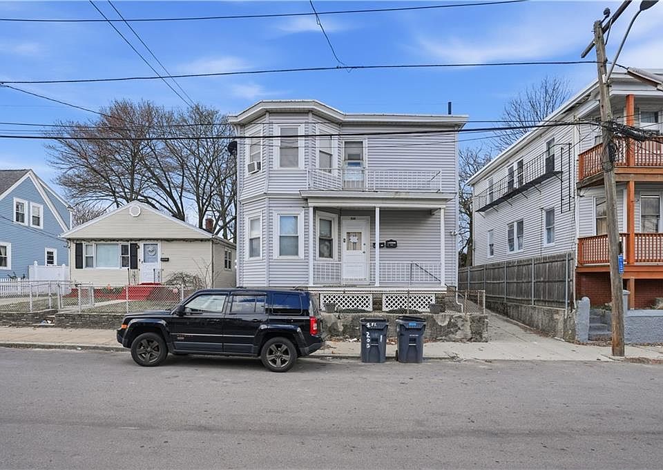 1st image of 200 Salina St