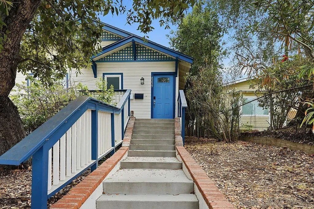3 bed, 2.0 bath, 1446 sqft, $5,500 — Photo 1