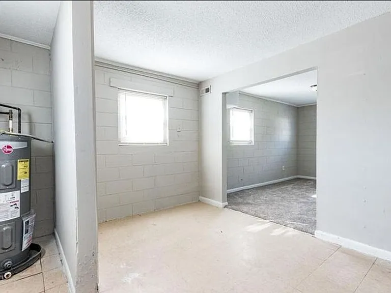 506 Bragg St — Photo 8
