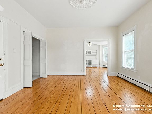 3rd image of 547 Broadway APT 1A