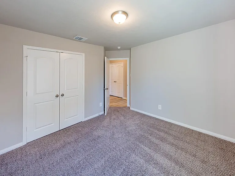 3305 Rolling View Ct — Photo 17