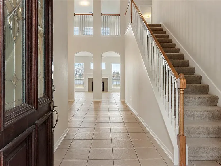 15119 Live Oak Bend Way — Photo 3