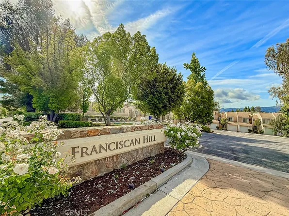 24524 McBean Pkwy APT 14, Santa Clarita, CA 91355