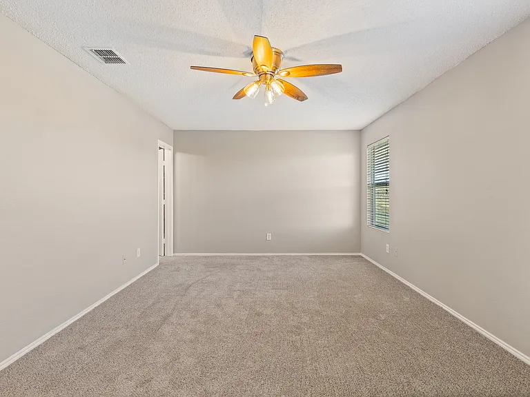 4717 Waterford Dr — Photo 20