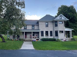 W5470 Lerch Rd, Arlington, WI 53911