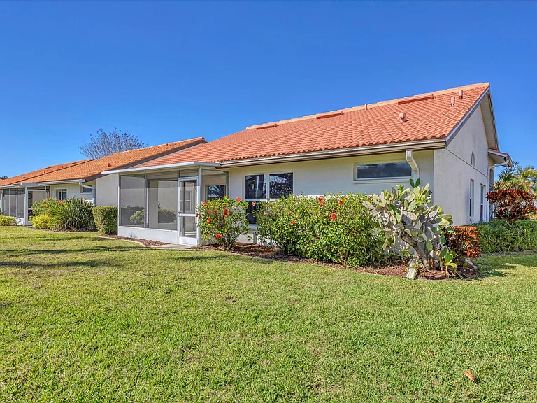 4998 Tamarack Trl — Photo 34