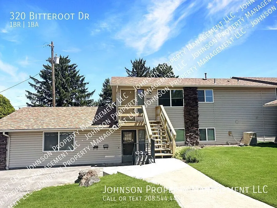 Spacious 1-Bedroom Boise Apartment with Garage & Scenic Views. — Photo 1