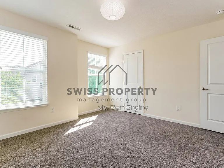 3865 Gabrielle Dr — Photo 9