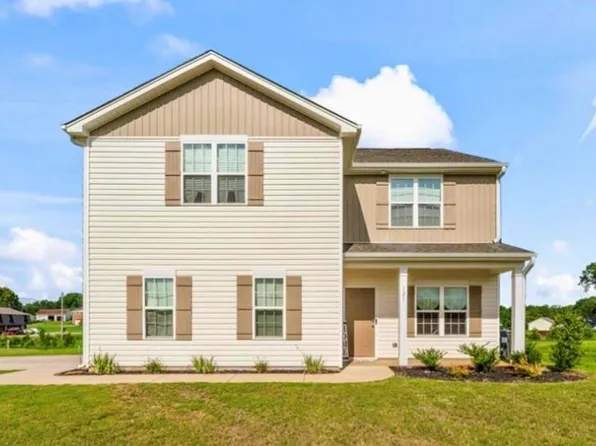 121 Asbury Pl, Lexington, NC 27295