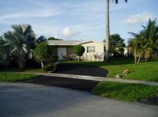 4290 NW 42nd Ave, Lauderdale Lakes, FL 33319